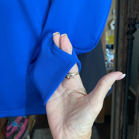 Under Armour Blue 1/2 Zip Top XL REGULAR NWT . prize inside!!! Light but warm - Picture 3 of 15